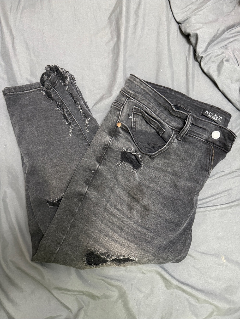 Judy Blue Women's Distressed Charcoal Skinny Capri skinny Jeans